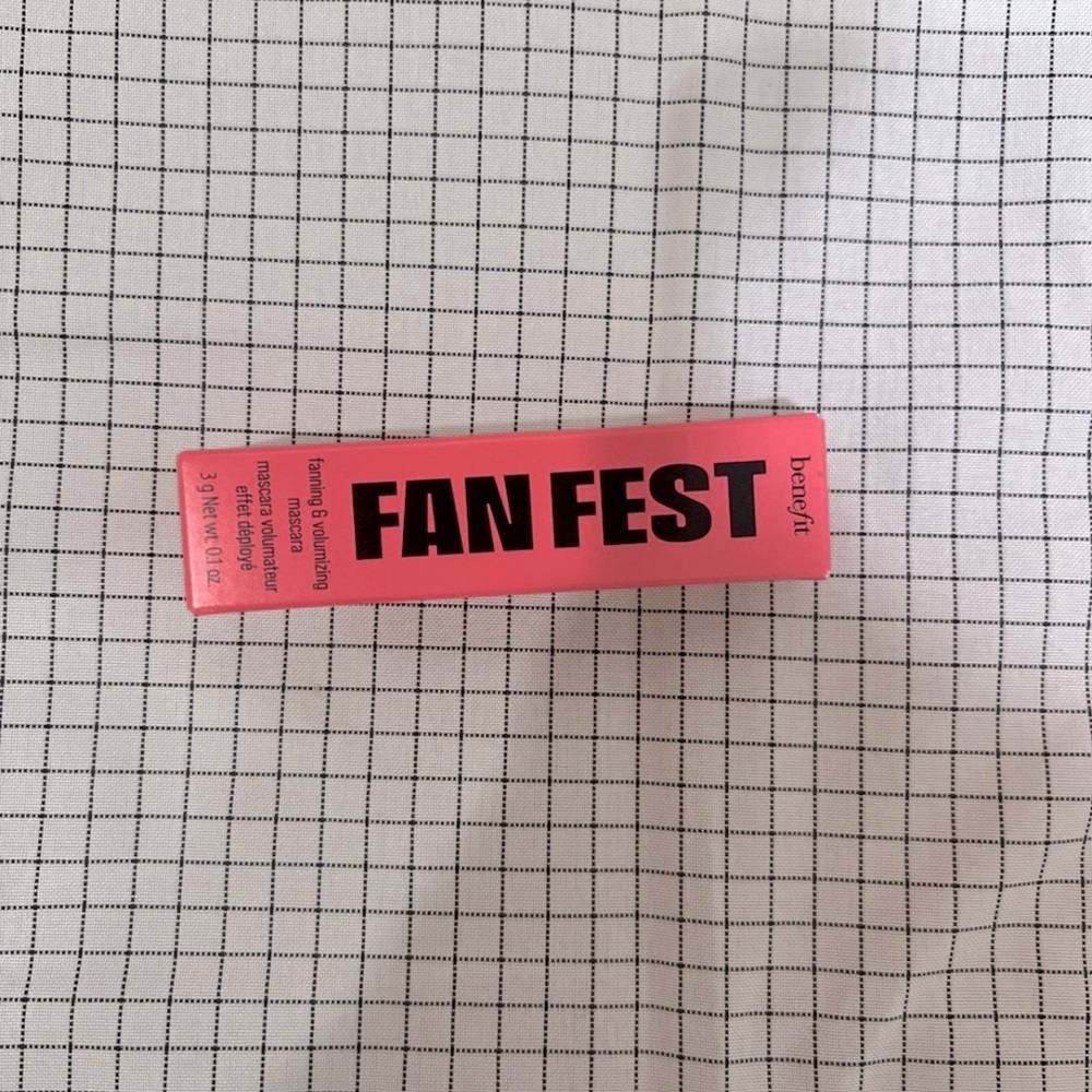 Too faced fan fest travel size mascara